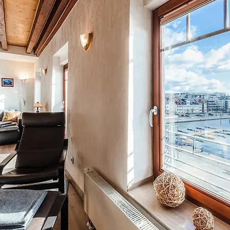Apartment Vogelnest Mit Aussicht Auf Den Stadthafen *